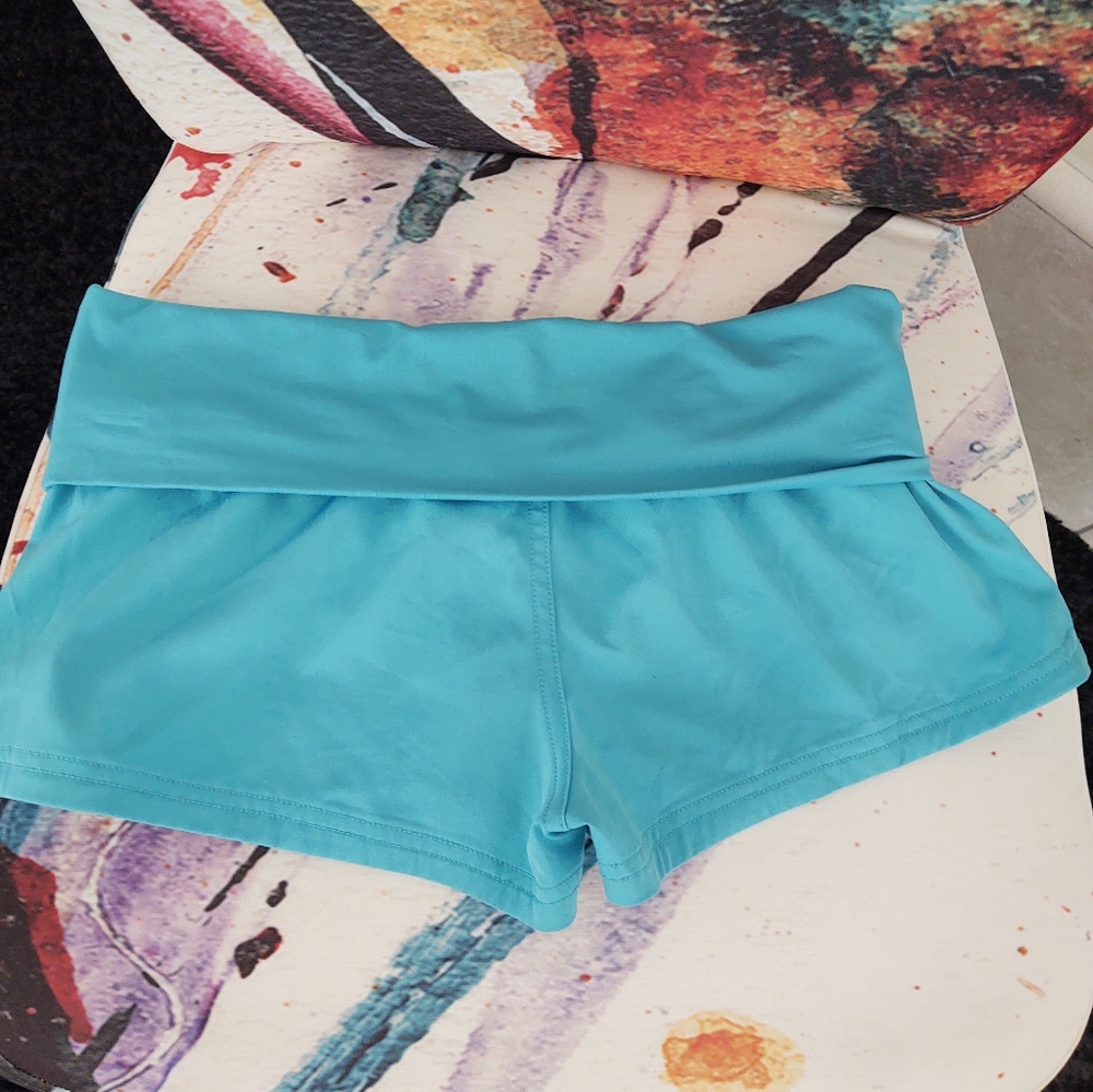 Cute Roxy juniors swim shorts size medium great condition